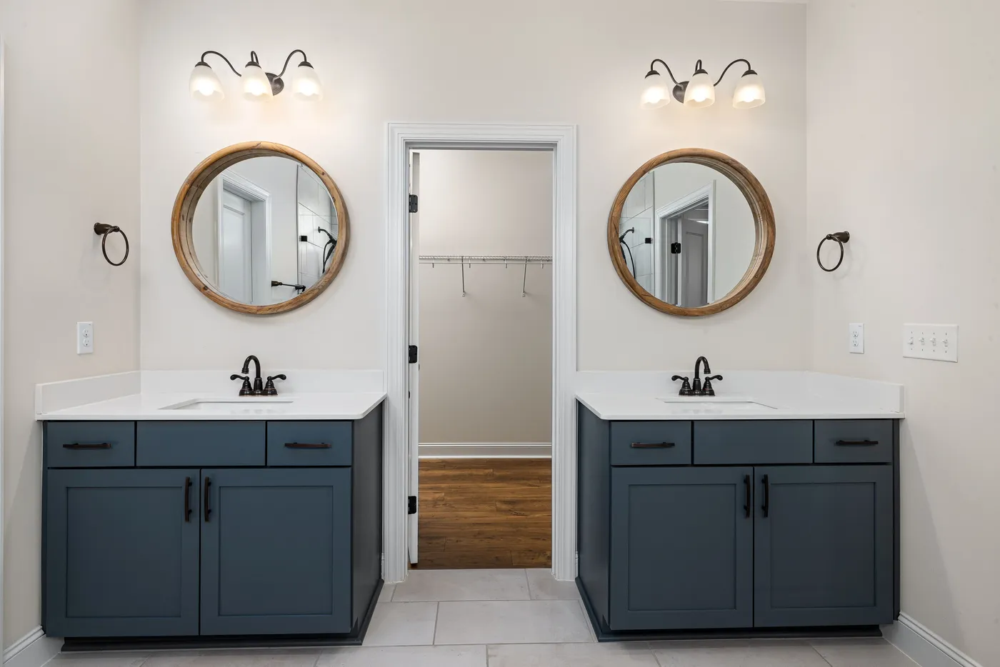 Vanity refinish — Cantonment