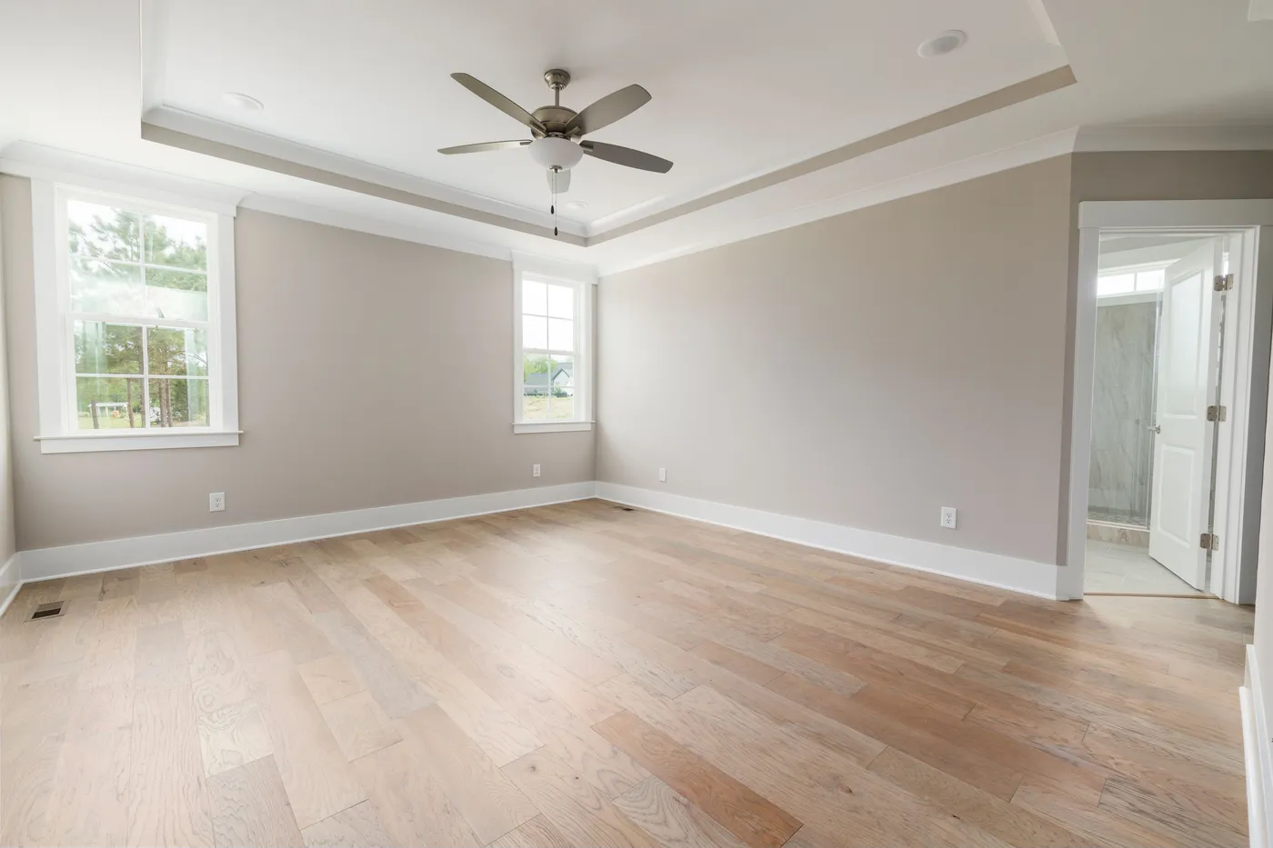 Primary Bedroom & Trim Repaint